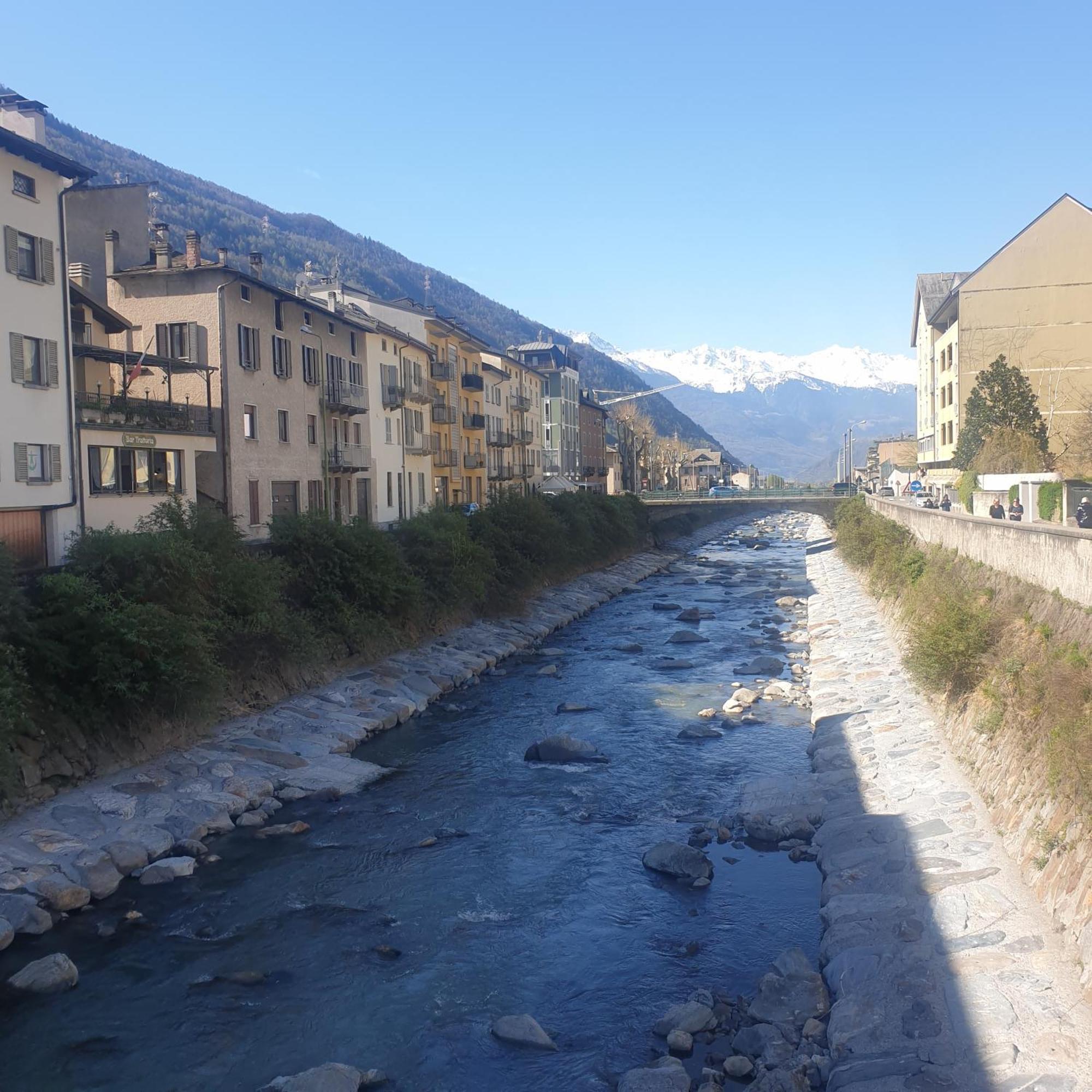 Il Rosone Apartment Tirano Luaran gambar